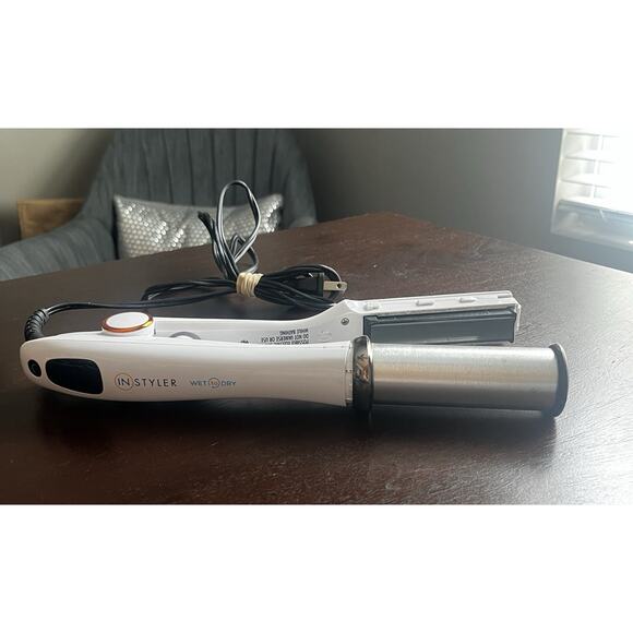 InStyler Max Wet To Dry 1.25 Rotating Tourmaline Ceramic Iron Styler White READ - Picture 1 of 10